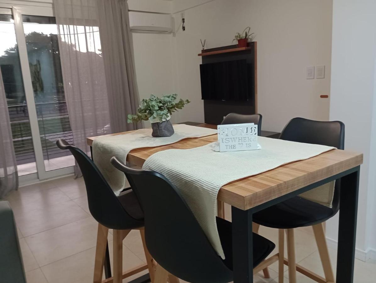 Serranos Apartment